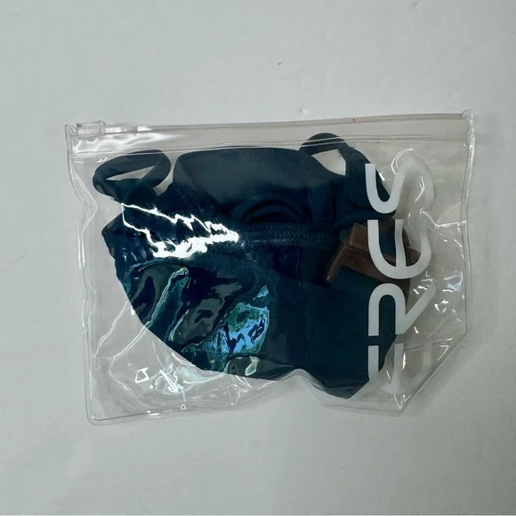 NWT ERES “Edge Cut” Triangle Bikini Top With Buckle Detail in Navy - Picture 14 of 16